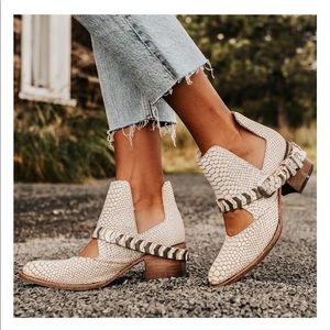 Freebies Blade White Snake Bootie